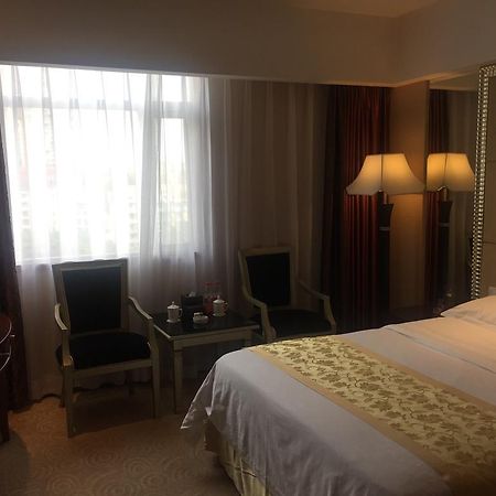 Yunheng Hotel Neijiang Eksteriør bilde