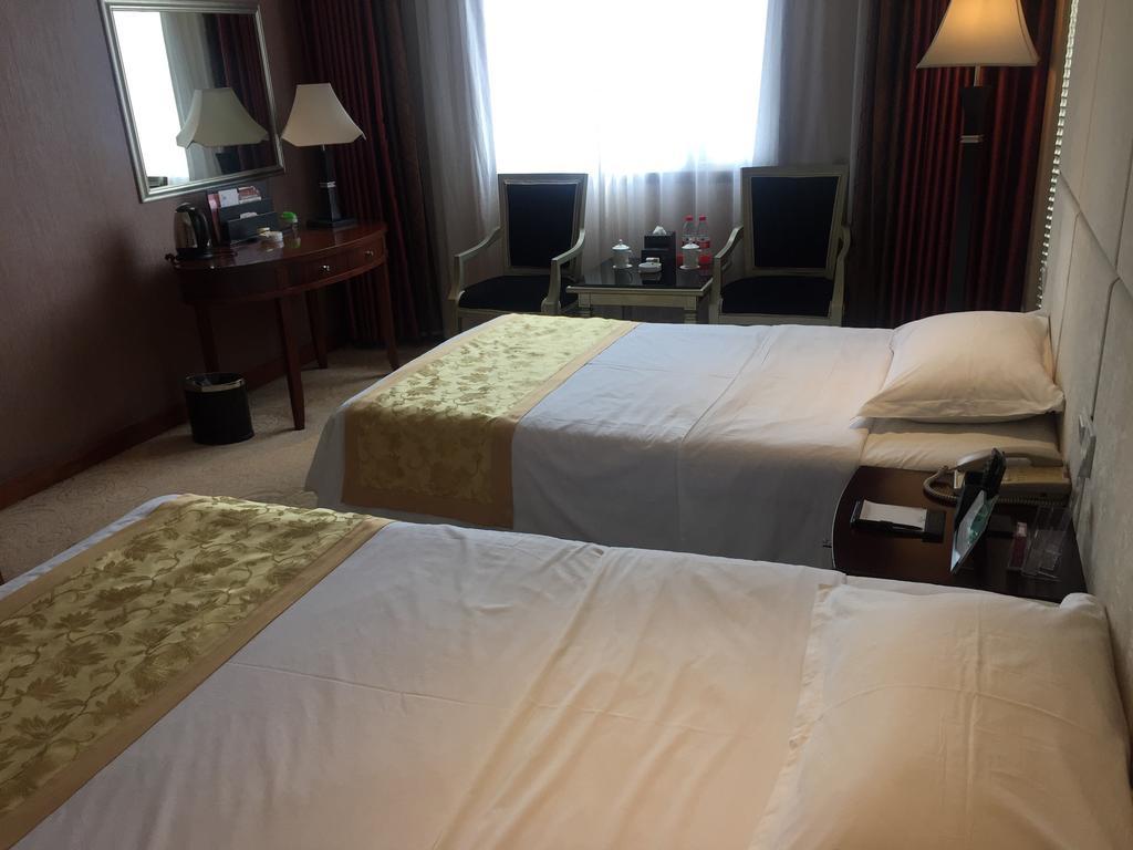 Yunheng Hotel Neijiang Eksteriør bilde