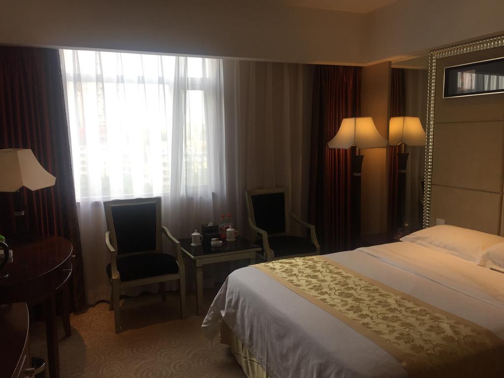 Yunheng Hotel Neijiang Eksteriør bilde