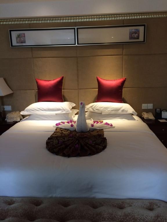 Yunheng Hotel Neijiang Eksteriør bilde